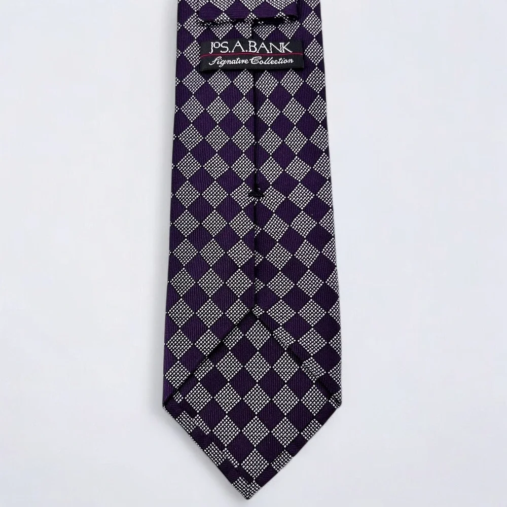 Jos A Bank Necktie Adult Purple Diamond Checkerboard Signature 100% Silk